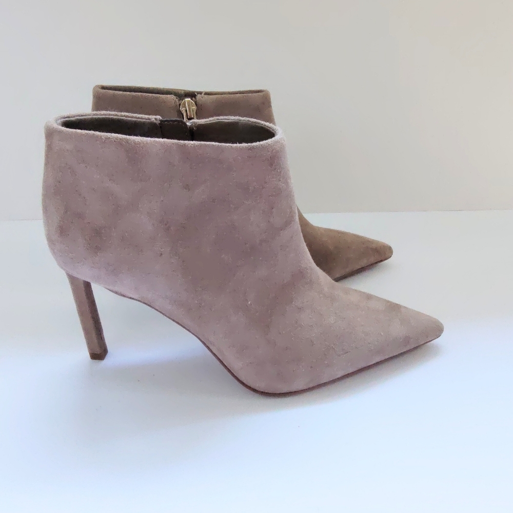 ‼️SOLD‼️Vince Camuto Lorenza ankle boots‼️SOLD‼️